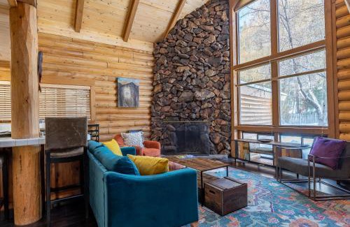Ketchum House | Wood River Cabin 449