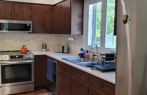 Ulster Park House | Wooded family getaway in the country