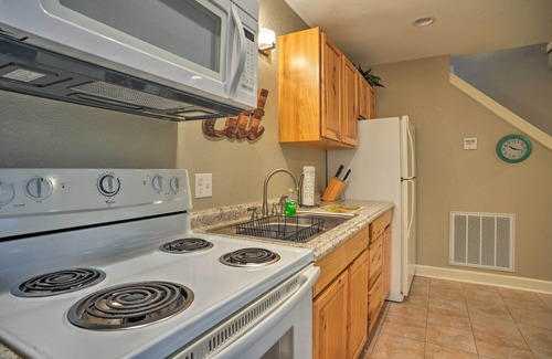 Gilbertsville Apartment | Wooded Gilbertsville Hideaway on Kentucky Lake!