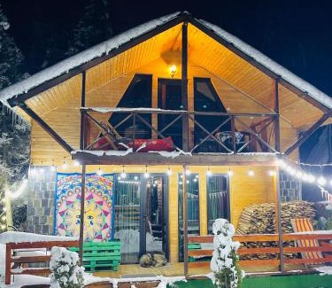 Bagvdanari Ski Chalet | Wooden huts In Mestia-Hut for 14