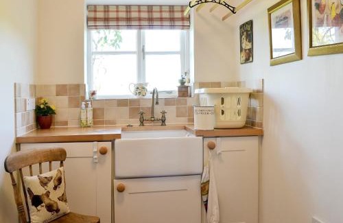 Padeswood House | Woodhouse Cottage