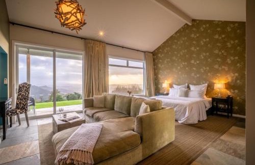 Warkworth Hotel | Woodhouse Mountain Lodge