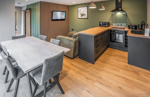 Dilton Marsh Ski Chalet | Woodland Container Lodges Slp 2