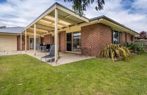 Inverloch House | Woodland Heath Escape