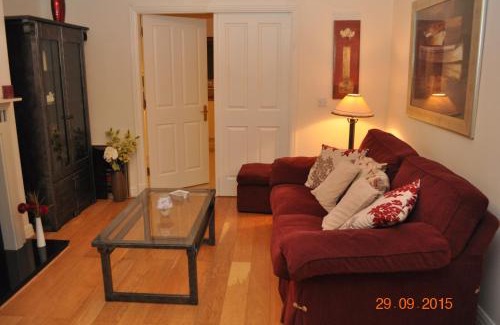 Mohill House | Woodside Self Catering Lough Rynn