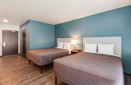Greenacres Hotel | WoodSpring Suites Bakersfield Airport