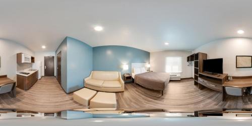 Greenacres Hotel | WoodSpring Suites Bakersfield Airport