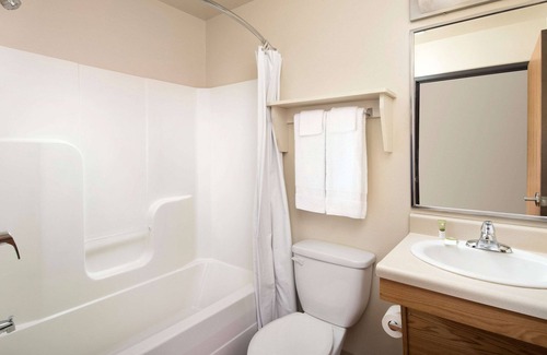 Arnold Hotel | WoodSpring Suites St. Louis Arnold