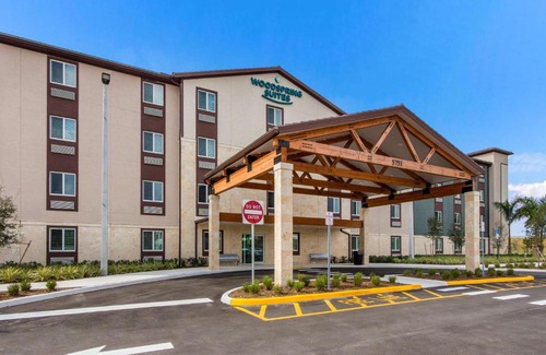 Tamarac Hotel | WoodSpring Suites Tamarac