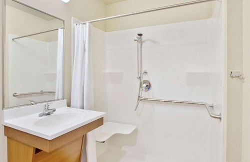 Colonial Heights Hotel | WoodSpring Suites Richmond Colonial Heights Fort Gregg-Adams