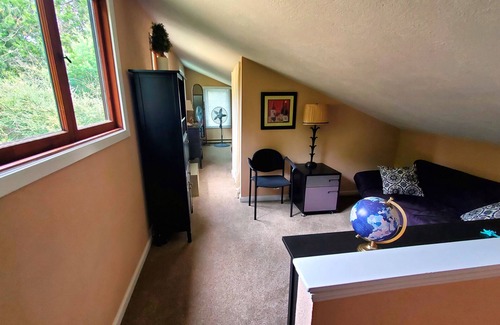Sebastopol Cottage | Woodsy Cottage in Wine Country Near Bodega Bay in Sebastopol
