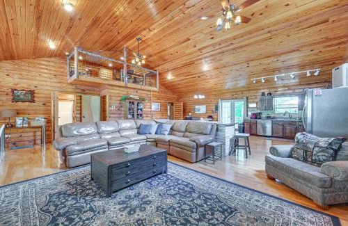 Sloans Valley House | Woodsy Kentucky Escape with Game Room and Lake Access!