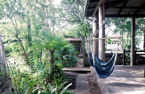 Scarness Hostel | Woolshed Eco Lodge