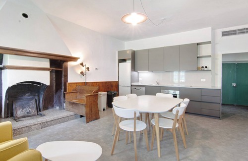 Carlazzo Resort | Workation Castle: Casa Galbiga