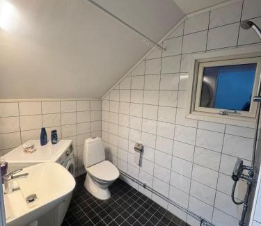 Save Apartment | Workers Home Near Volvo with 8 Beds