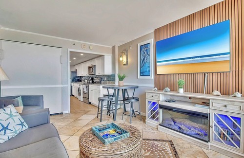 Myrtle Beach Condo | WOW/CORNER/OCEANFRONT/END CONDO/WASHER/DRYER/4TH FLOOR