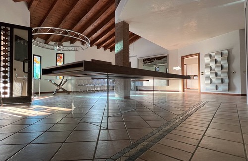 Romano d'Ezzelino Villa | Wow House