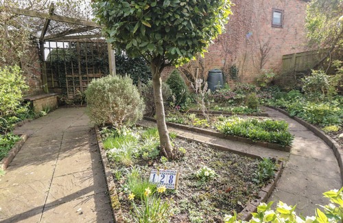 Sowerby Cottage | WREN'S NEST, pet friendly, character holiday cottage in Thirsk