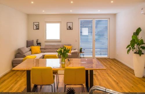 Friesenheim Apartment | Wunderschöne möblierte Wohnung Neuwertig