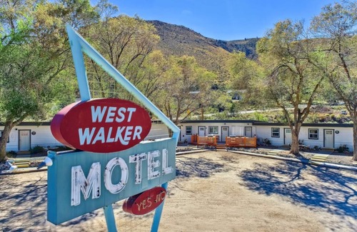 Walker Apartment | WWM 11 · WWM 11 Family Adventure bunk Yosemite Suite
