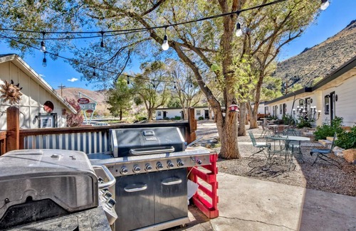 Walker House | WWM 8 · 8 Fresh Air, Beautiful Views, Friendly Place WWM