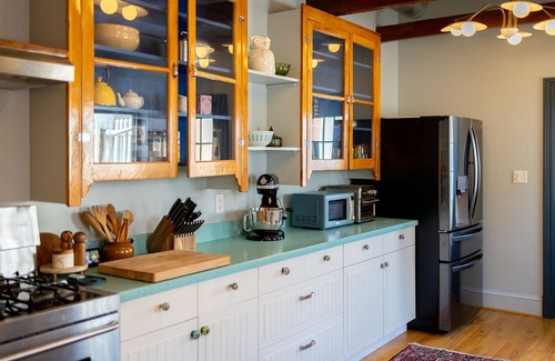 Fells Point Apartment | Wyatt's Saloon Guest House 2