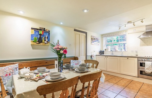 Grosmont House | WYCHWOOD, pet friendly, character holiday cottage in Grosmont