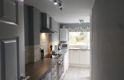 Wyken House | Wyken House - 3 Bedroom House Coventry - Sleeps 5