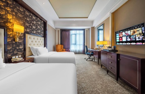 Chengdu Hotel | Wyndham Grand Plaza Royale Palace Chengdu