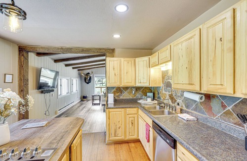 Moorcroft Cabin | Wyoming Nature Retreat: 19 Mi To Devils Tower