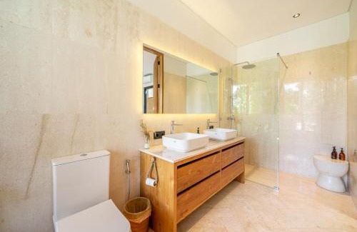 Melayang Villa | X10 - PROMO - Brand NEW Villa - 3BDR - Huge Pool - Ubud