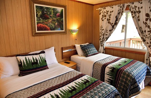 Jewett Center Hotel | Xenia Resort