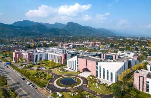 Dujiangyan Hotel | Xikang Wellness & Resort Qingcheng Mountain