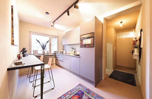 Ottensoos Apartment | XZLLENZ: 7 pers. | S-Bahn-Nuremberg | Parking | Kitchen | Bathroom | Smart-TV | Wellbeing