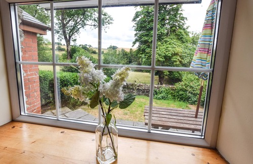 Machynlleth House | Y Llwyn - Four Bedroom House, Sleeps 6
