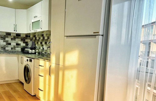 Ciftlikkoy Apartment | Yalova Sea Breeze Loft - Direct Beach view + Historical Church