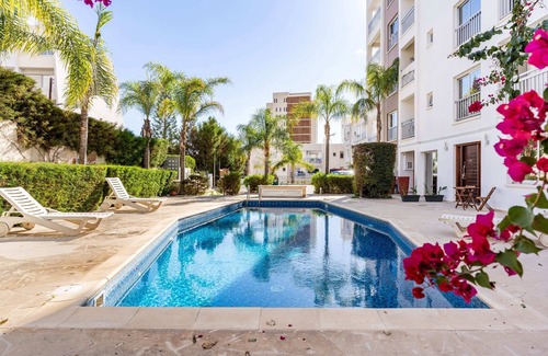 Agios Tychon Apartment | YAMAS Urban Living Palatino Sea View 1 BR