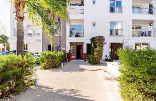 Agios Tychon Apartment | YAMAS Urban Living Palatino Sea View 1 BR