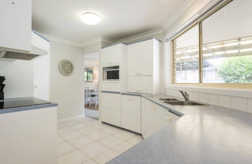 Yamba House | Yamba Family Seascape