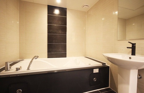 Yangsan Hotel | Yangsan Deokgye Sharp