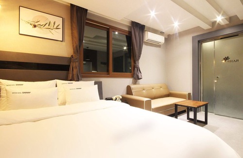 Yangsan Hotel | Yangsan Deokgye Sharp