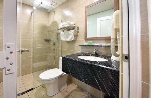 Bandar Baru Permas Jaya Hotel | YANGTZE HOTEL 长江酒店
