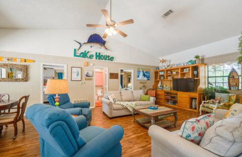 Chico House | Yard, Dock and Boat Slip Lake Bridgeport Cabin!