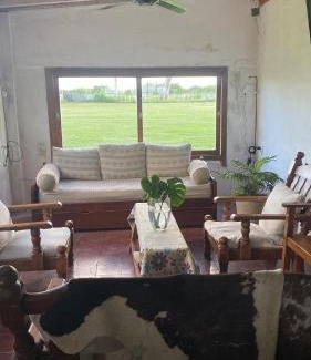 Colonia Libertad House | Yellow Cardinal Lodge