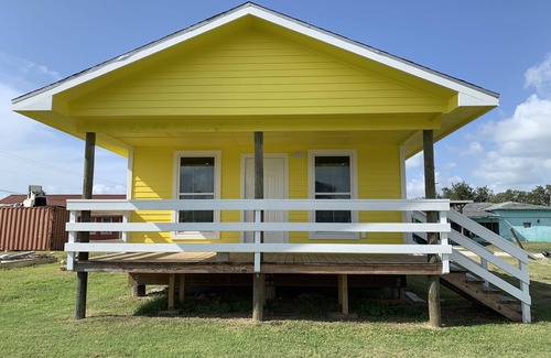 Rockport Cabin | Yellow Fishing Cottage