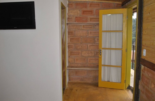 Jaguaribe Cabin | Yellow Triple Room