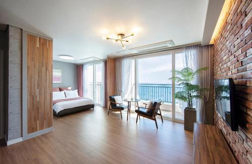 Yeongdeok House | Yeongduk Brie Pension