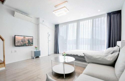 Dolsan-eup House | Yeosu Pension Daom Pet Pension