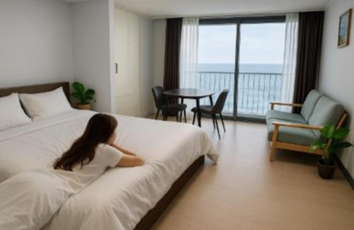 Yeosu Apartment | Yeosu U-Bless Terrace Ocean View