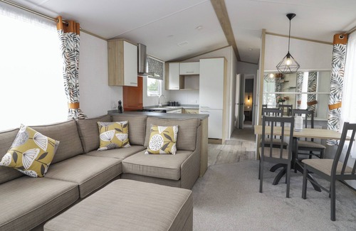 Denny Cottage | YEW, pet friendly, with a garden in Denny